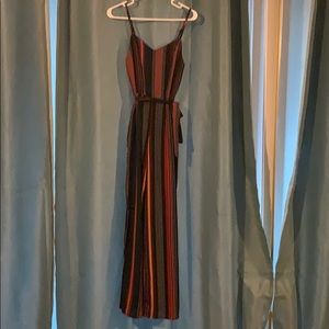 S pants retro jumper, fits a 5’-5’4 person